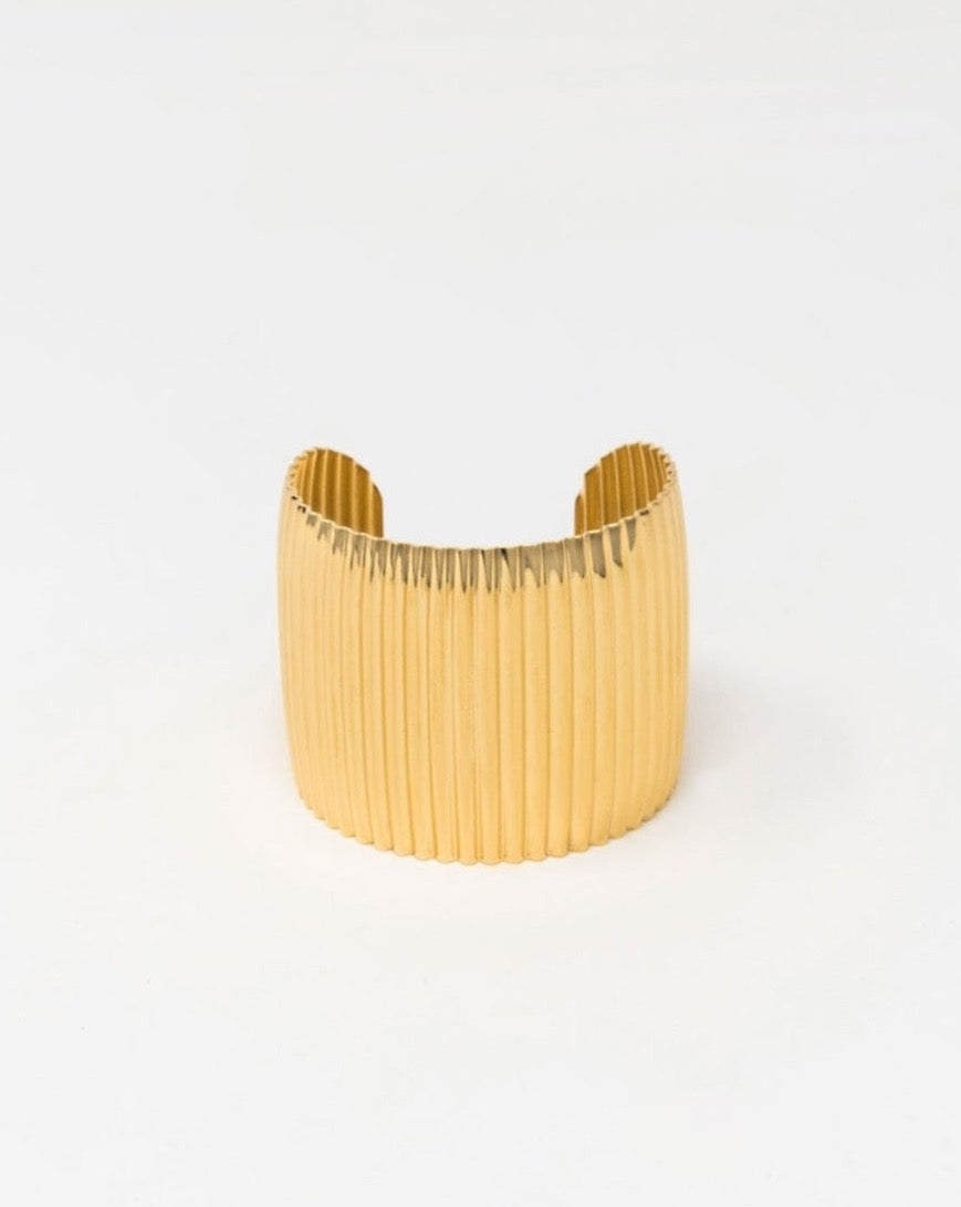 RIGID BRACELET IN 18KT GOLD PLATED BRASS