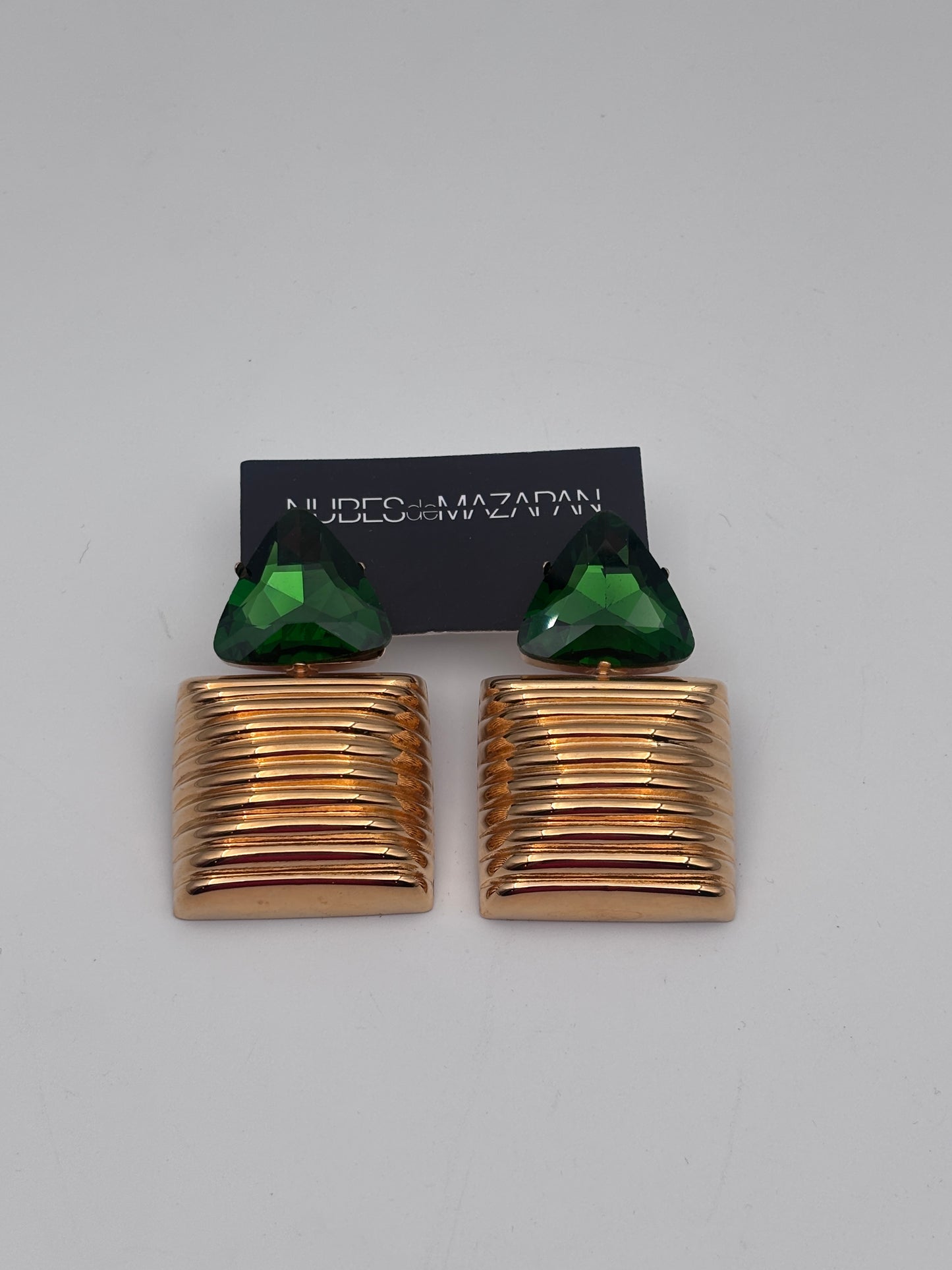 ORECCHINI AL LOBO IN OTTONE PLACCATO ORO 18KT